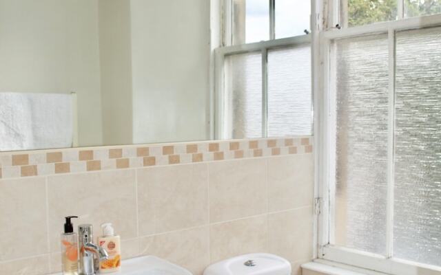 Spacious Flat in Central Stockbridge