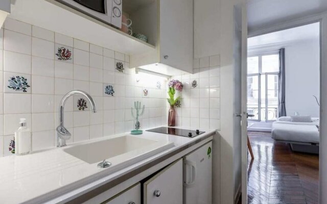 Nice 1 Bedroom for 4 Near Louvre