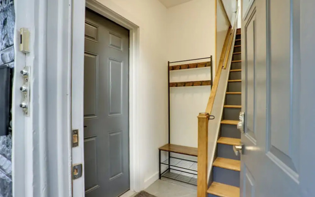 Modern Hastings-on-hudson Home Near River!