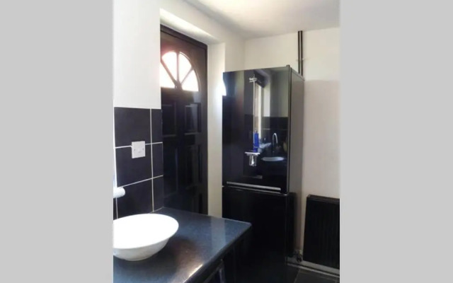 Cosy and Peaceful Maisonette with Terrace, Kidderminster