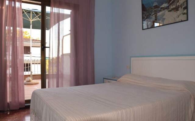 Apartament escoles atic