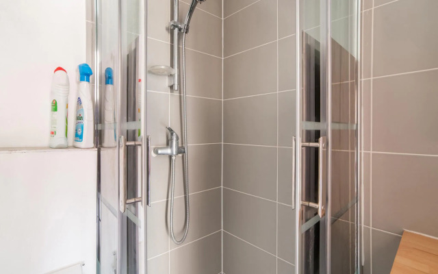 Cosy Holiday Home in Bergerac With Terrace