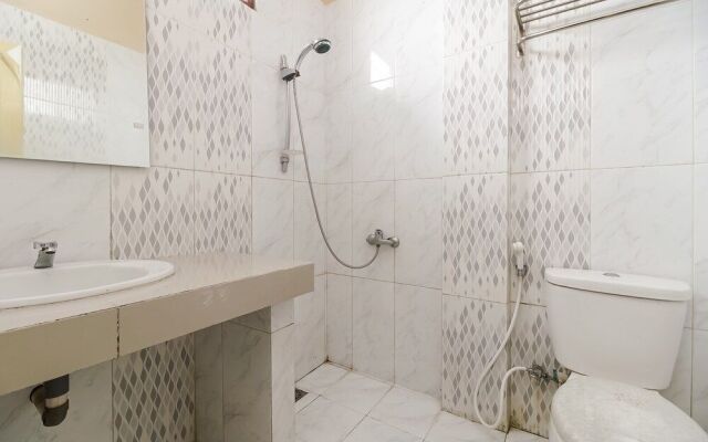 RedDoorz Plus @ Jalan Tugu Silalahi Tongging