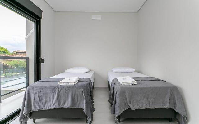 Bela casa duplex c/churrasq no Campeche RFG961