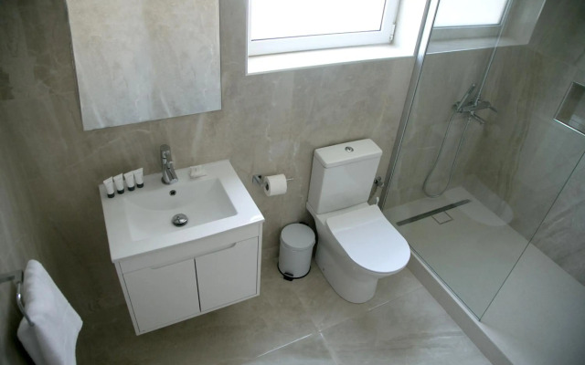Corina Suites and Apartments