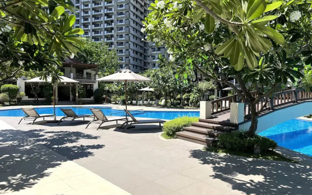 Rosewood Pointe Luxury Residences