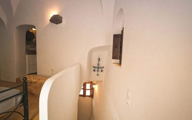 The Commander s House
