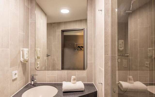 B&B Hotel Düsseldorf-Airport
