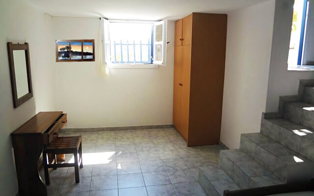 Haroula Apartments