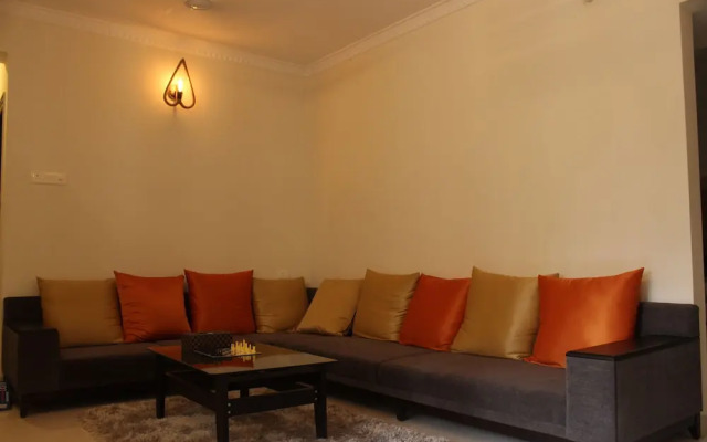 OYO 9364 Home Modern 2 BHK Pool View Candolim