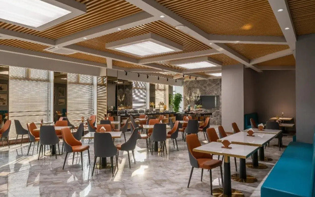 Rezen Dong Hotel