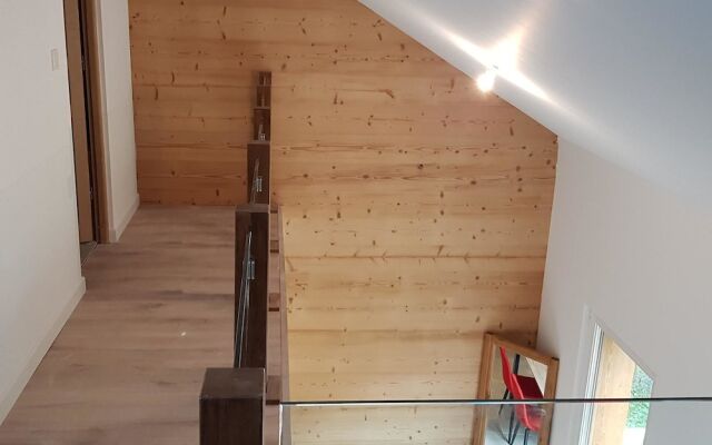 Chalets Magnin Les Balcons de Pierre Pomme Central