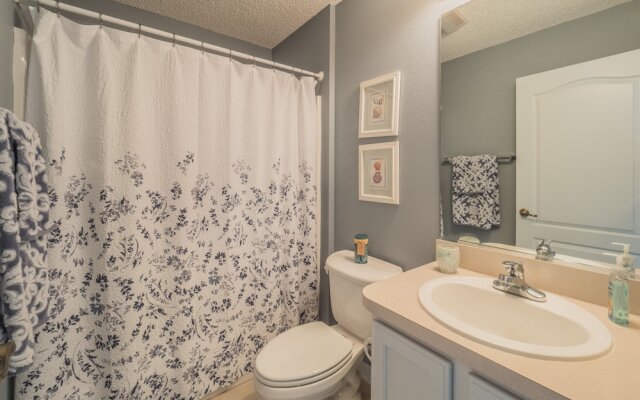 Deerfield Lane 1253 by White Pelican VR