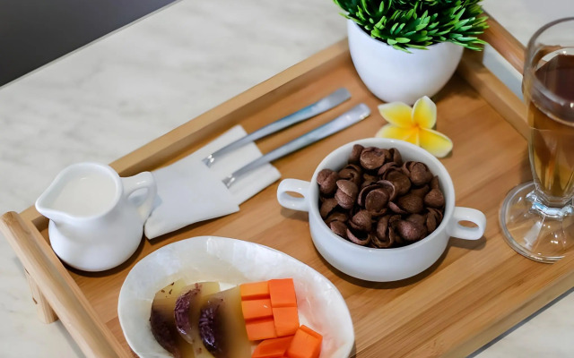 ZEN Rooms Pasar Ikan Losari