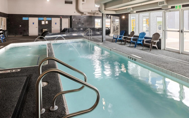 Home Inn & Suites Saskatoon South