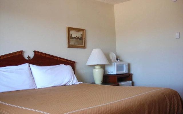 Model Towne Inn