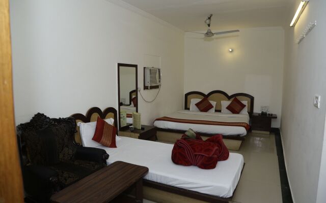 Comfort Rooms