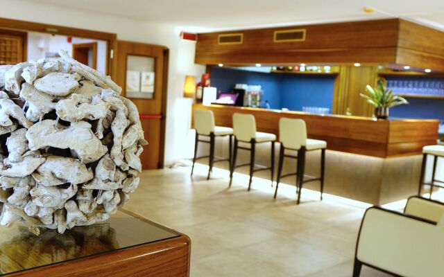 Hotel City
