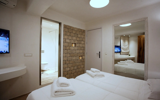 Anagram Hotel