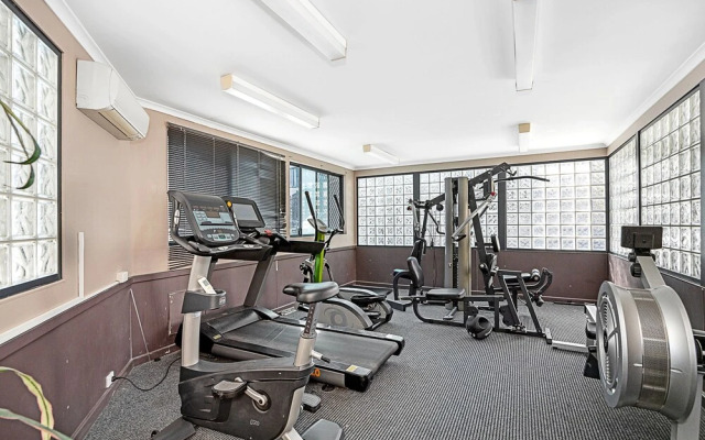2bdr East Perth Getaway
