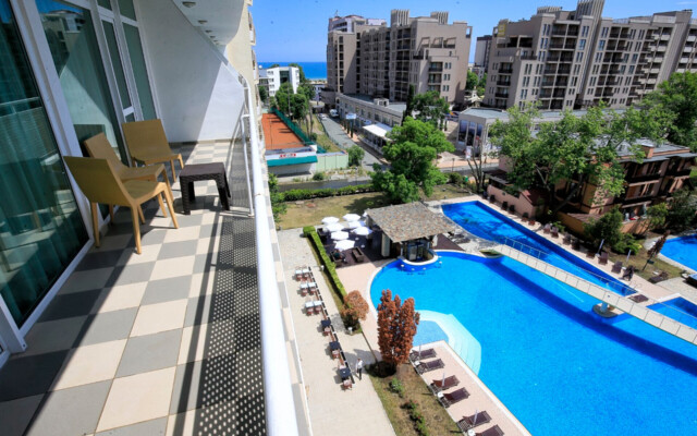 Grand Hotel Nirvana - Sunny Beach