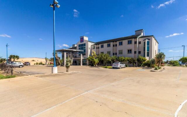 Motel 6 Harlingen, TX