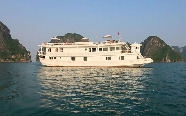 Paragon Legend Cruise
