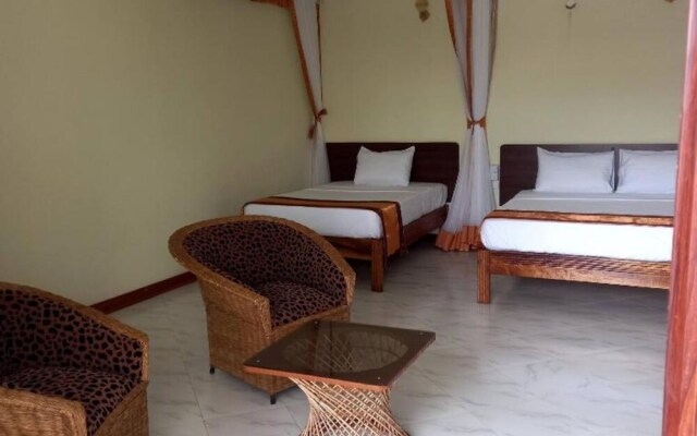 CaliTwapa Hotel & Restaurant