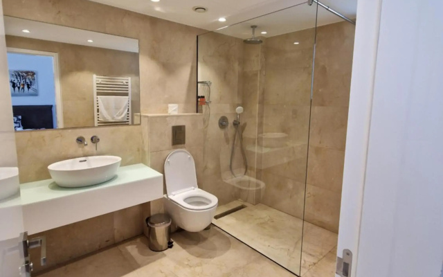 Luxury 6 bedrooms villa in Cyprus