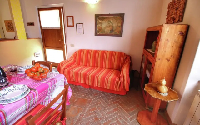 Farmhouse in Castiglione Dorcia
