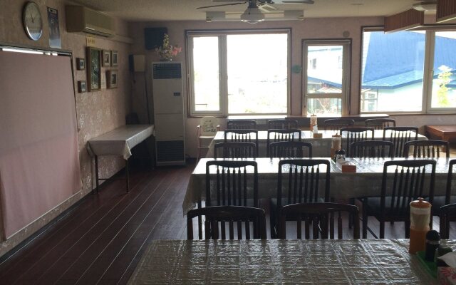 Small Inn Shiretoko Pereke