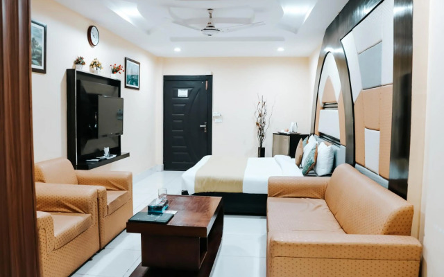 Crown Inn Hotel Multan