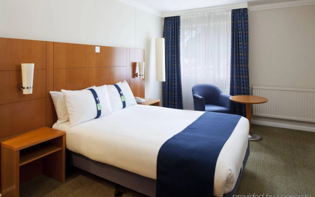 Holiday Inn Reading South M4 Jct11 by IHG