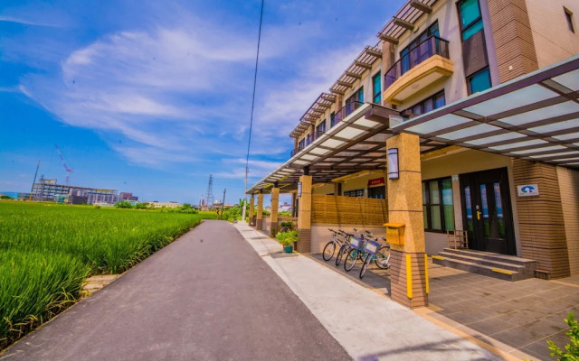 Green Field & Sunshine