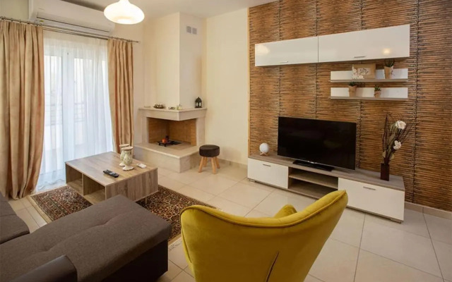 V Luxury Apartment 4