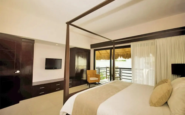 Aldea Thai 323 by PRP