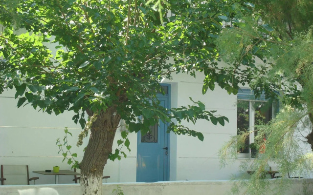 Smaragdi Rooms