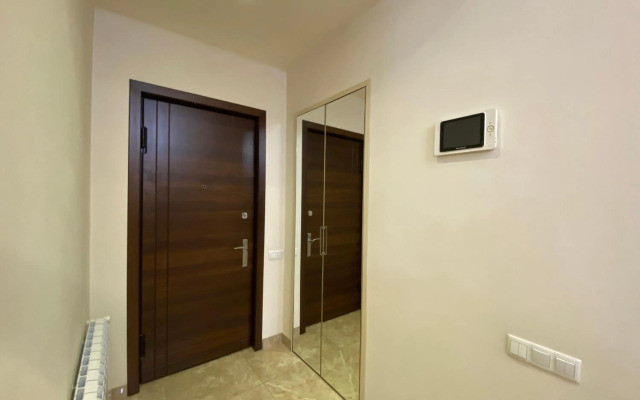 Teryan street 3 bedrooms Luxury and Unique apartment TT777