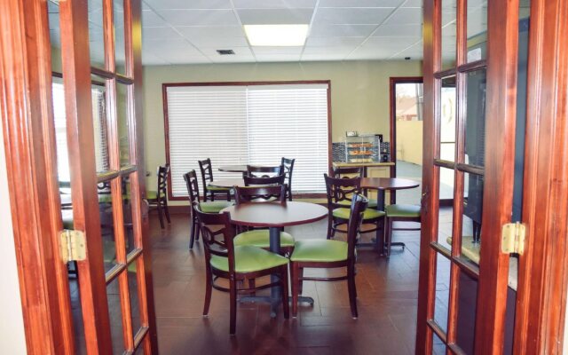 Best Western Fairwinds Inn