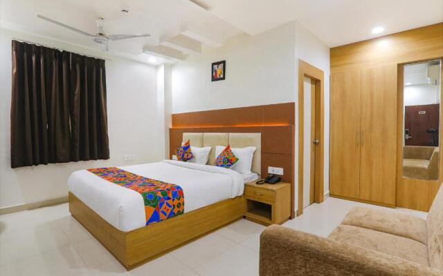 Fabhotel Ananda Inn