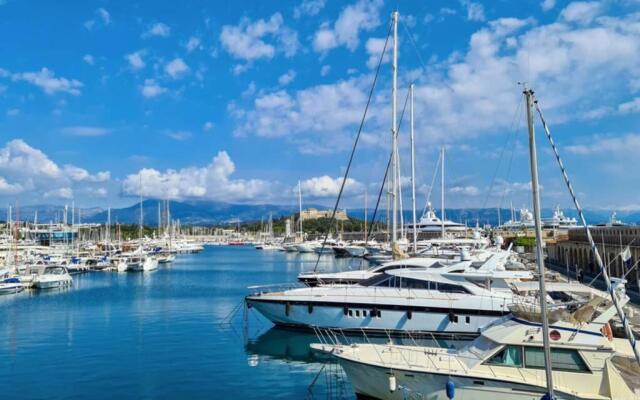Casalionelantibes Appartement de 70m2 avec jardins et parking