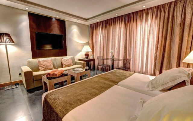 Artplatinum Suites & Apartments