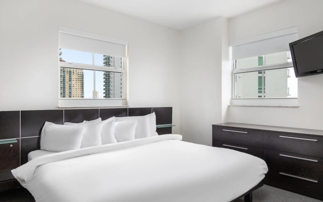 Fortune House Hotel Suites