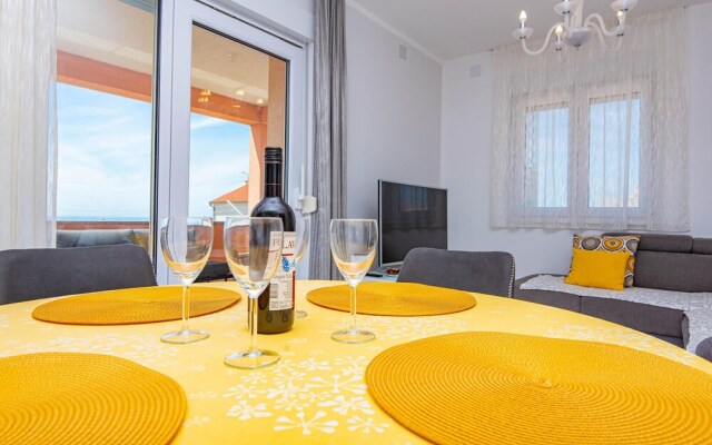 Stunning Apartment in Primosten With Wifi and 3 Bedrooms