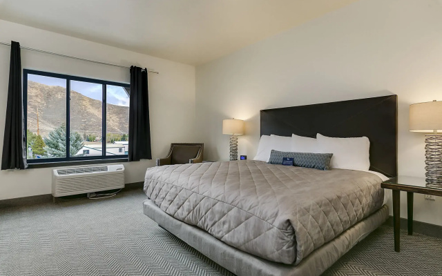 Silver Creek Hotel