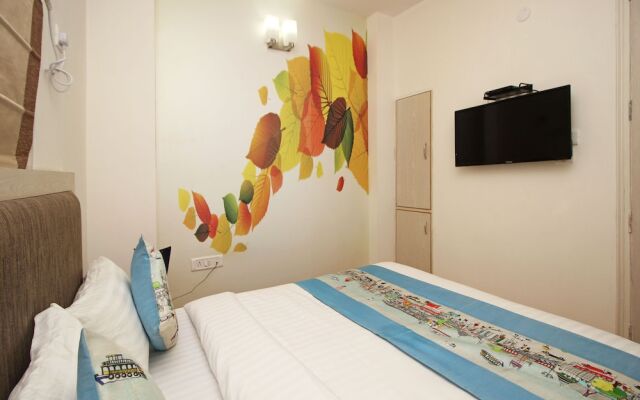 OYO Rooms 744 Near BLK Hospital