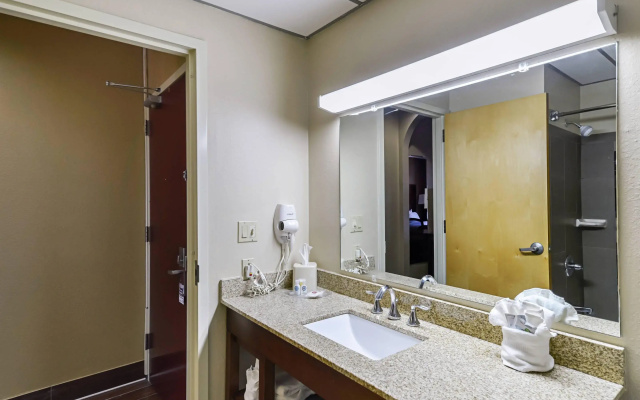Quality Suites Lubbock Southwest