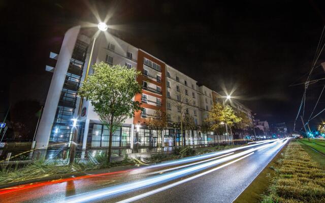 Courtyard by Marriott Paris La Defense West - Colombes