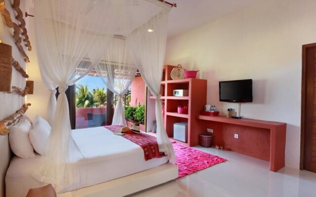 PinkCoco Uluwatu - for Cool Adults Only