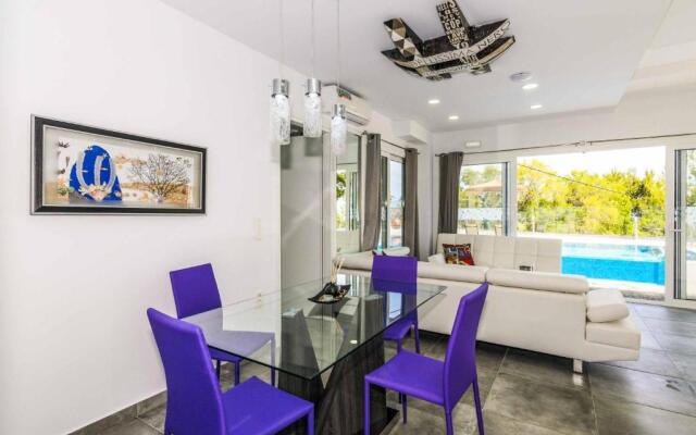 Amare La Vita Villa by Solmar Villas